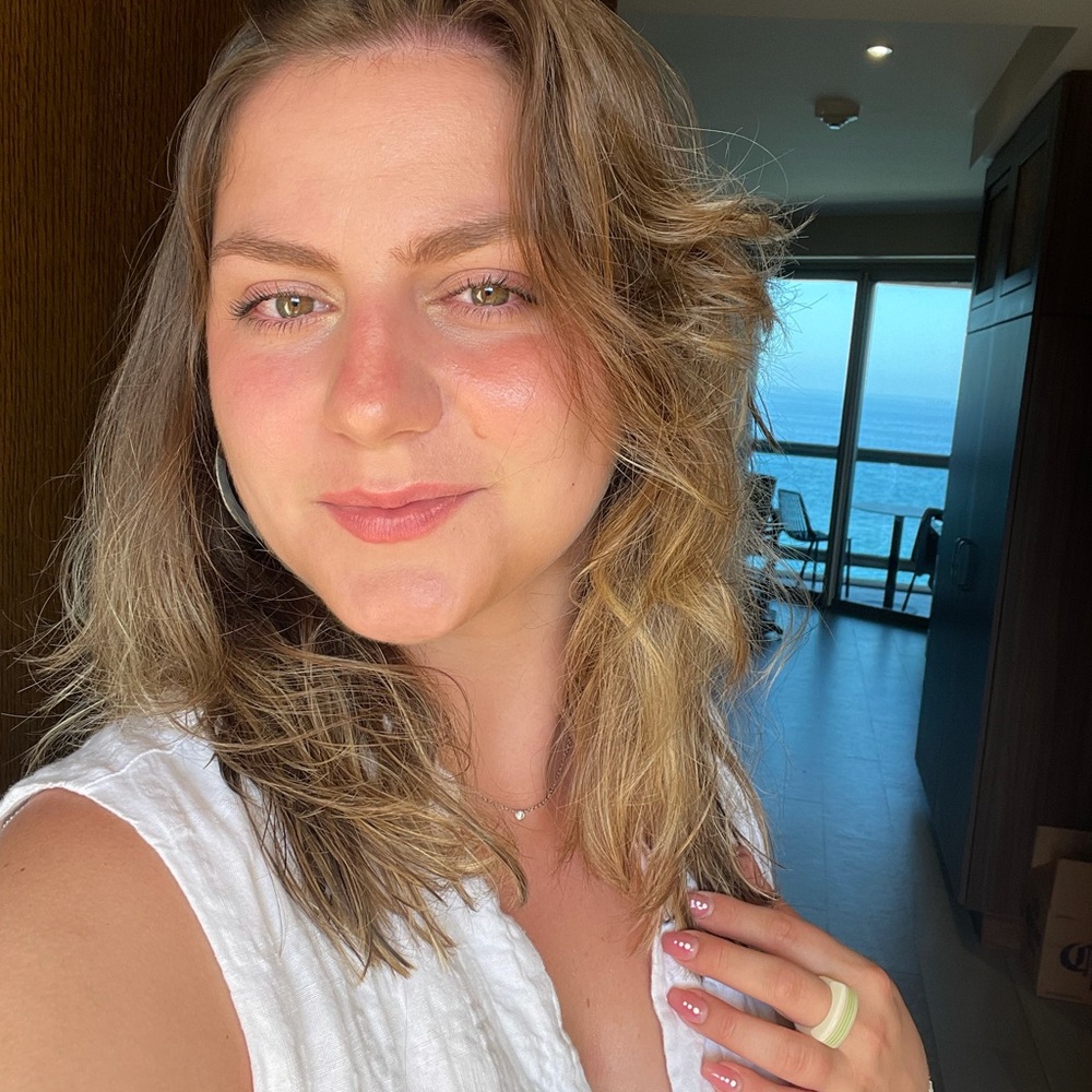 Meet your Posher, Elizabet